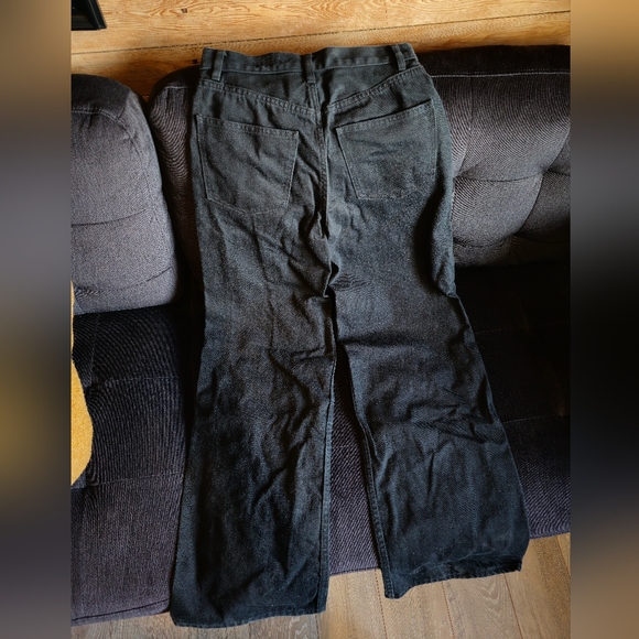 Uniqlo High Waisted Black Wide Leg Jeans - Picture 4 of 5